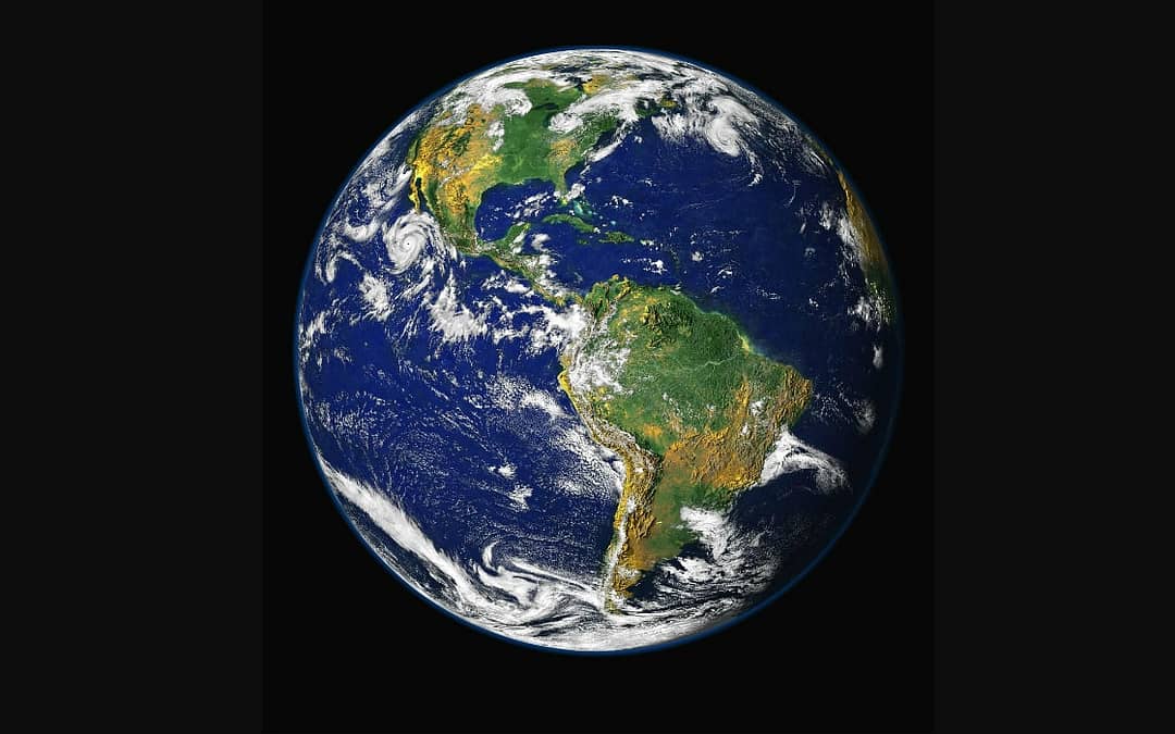 La Terre est Amour